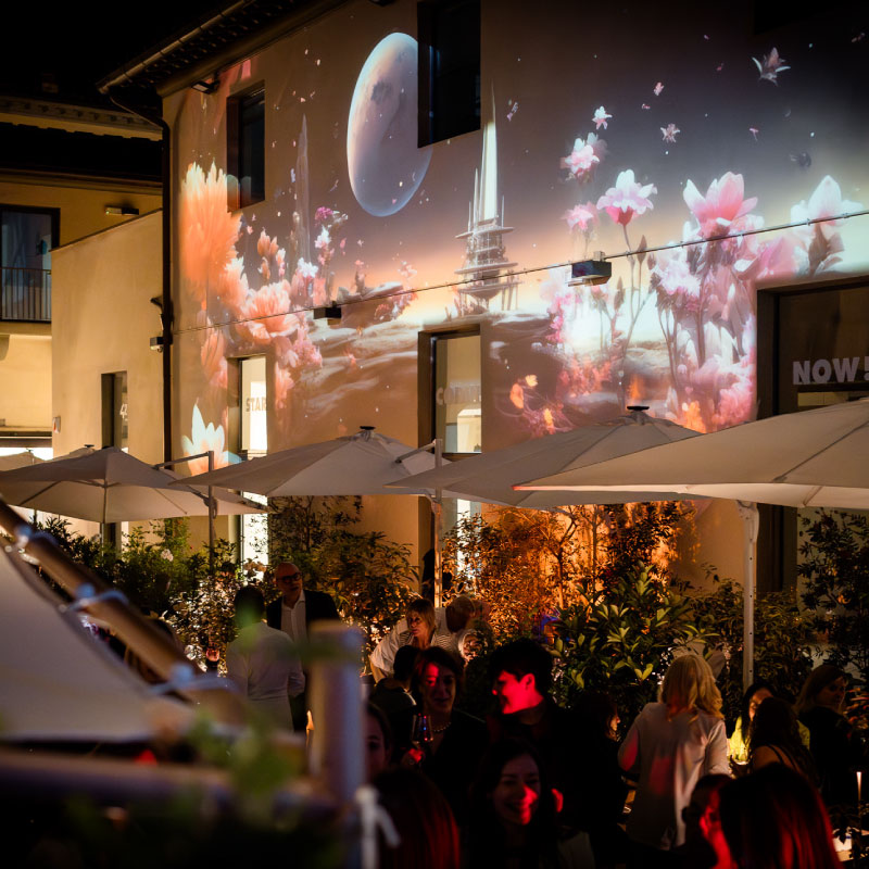 Coffee break e aperitivi nel cortile