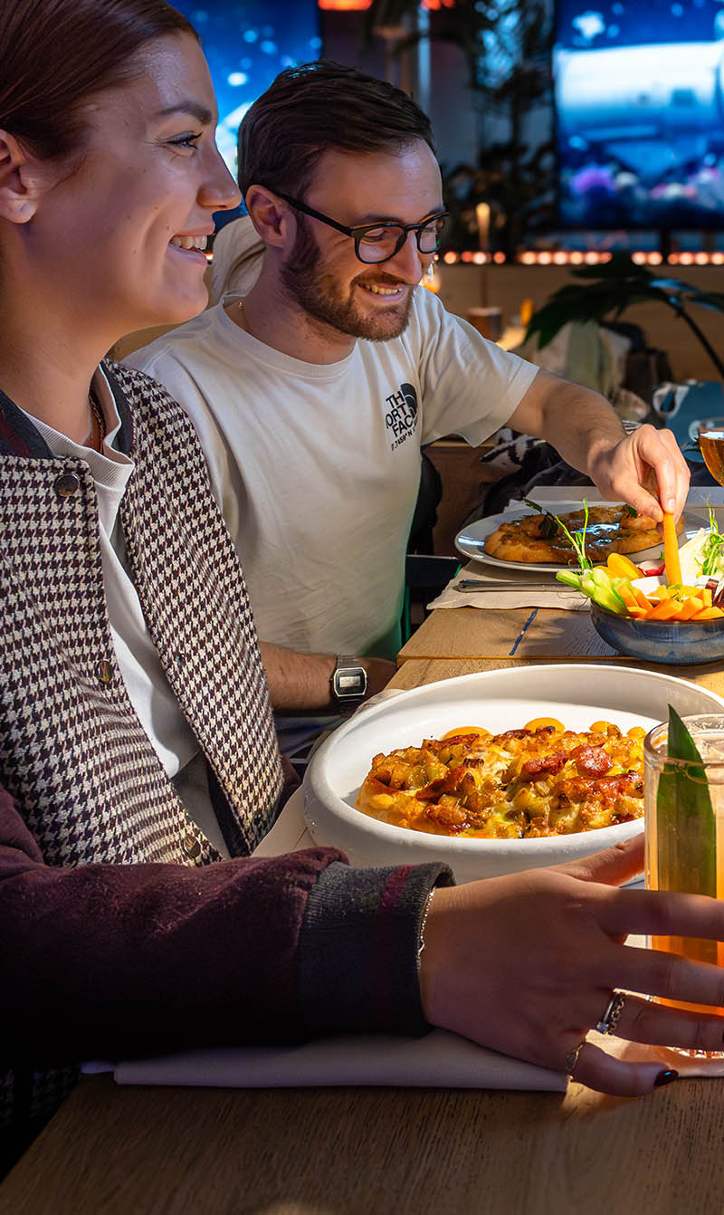 the-stellar-food-factory-03-gallery.jpg_0005_The-stellar-apertive-friends