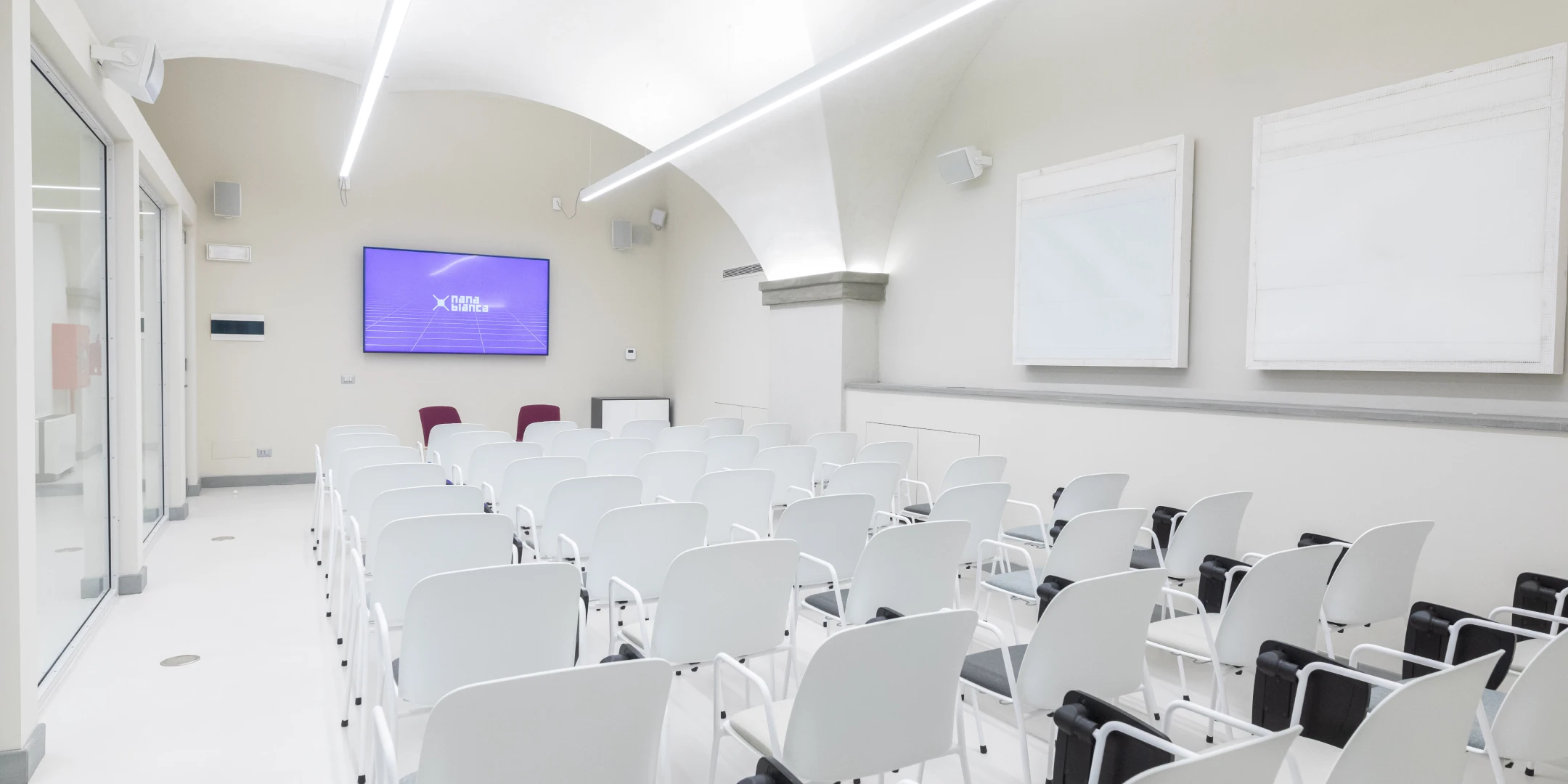 002-slider_workshop_md.webp