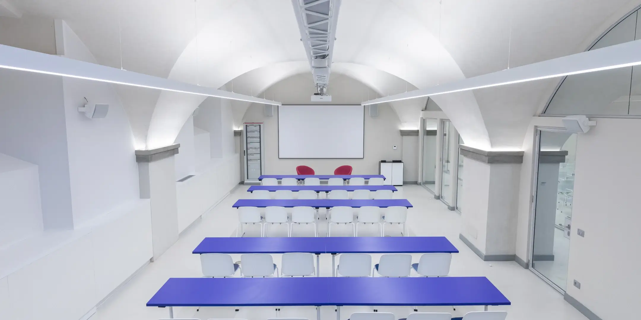 004-slider_workshop_lg.webp